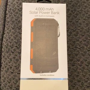 4,000 MAH Solar Power Bank